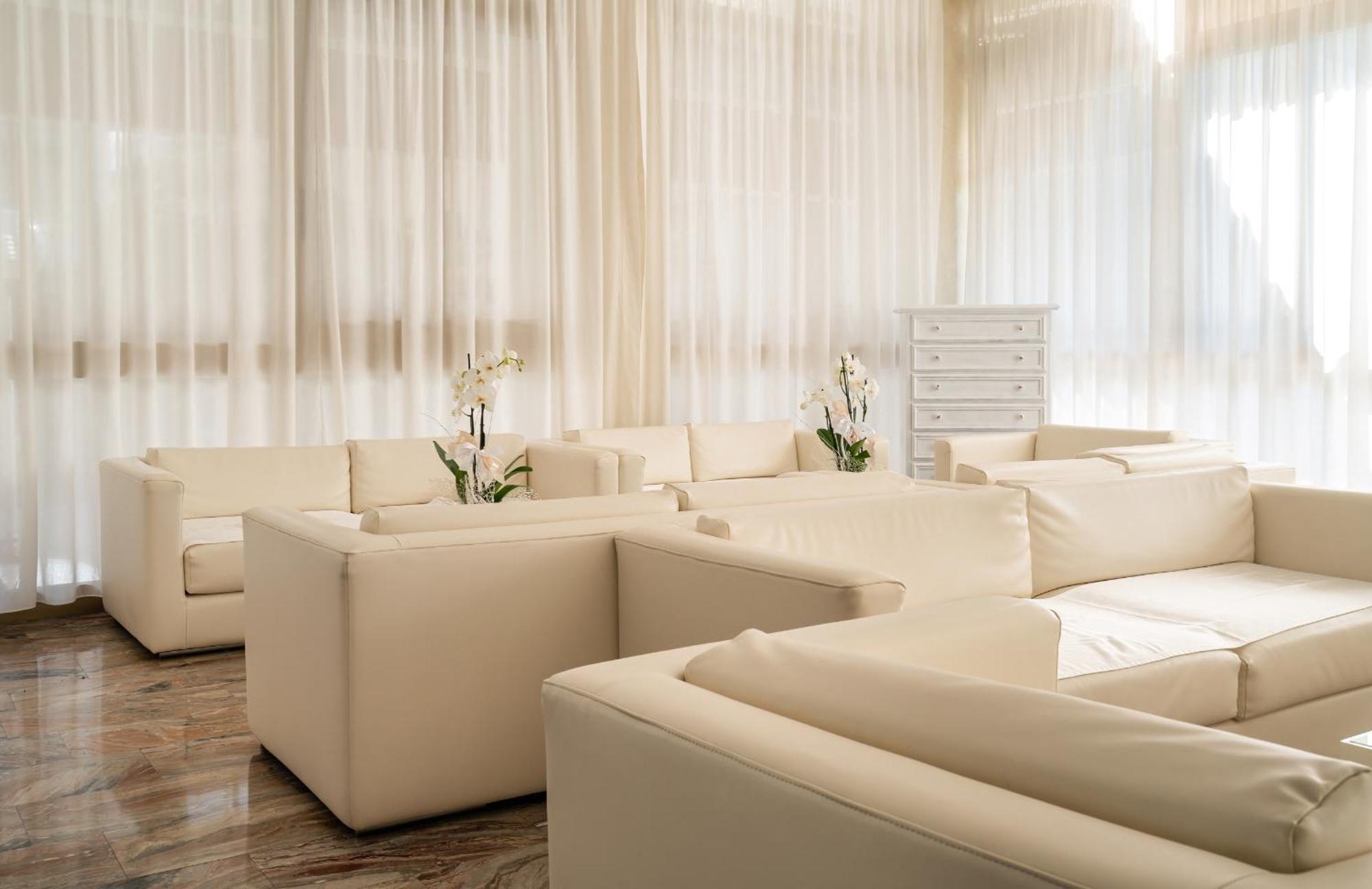 Hotel Universal Каттоліка Екстер'єр фото