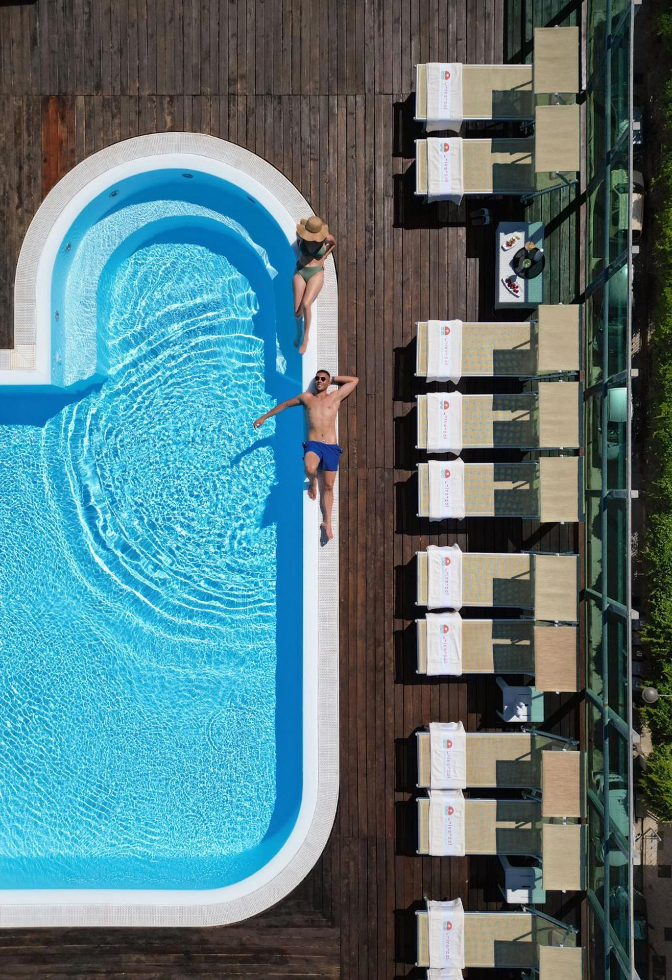 Hotel Universal Каттоліка Екстер'єр фото